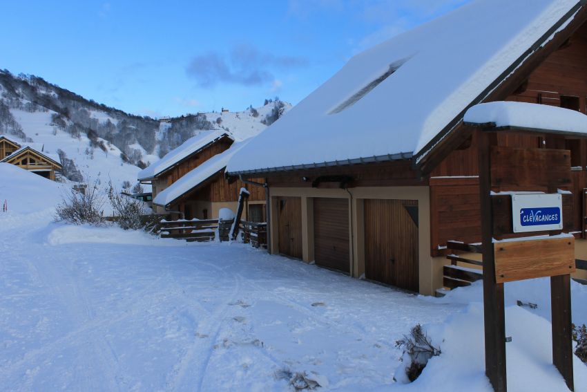 2 places de parking par appartement Arrêt navette devant le chalet